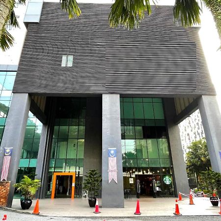 Q Damansara By Trillionz Hotel Petaling Jaya Exterior photo